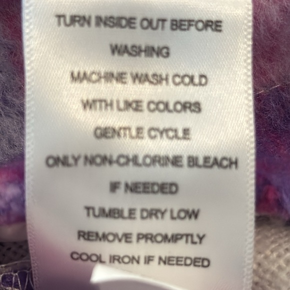 So Purple Multi Plaid Cropped Fuzzy Flannel Shacket Junior Size Large NWT - Picture 12 of 14